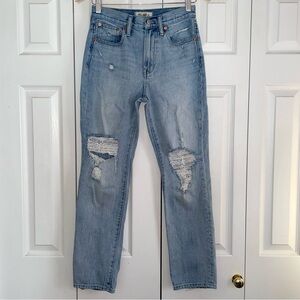 Madewell distressed the perfect vintage Jean size 24/L27